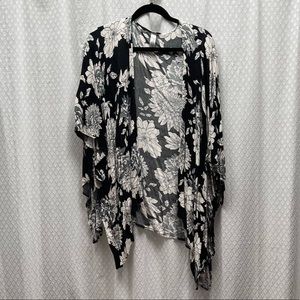 NWOT black and white floral cover up /shall